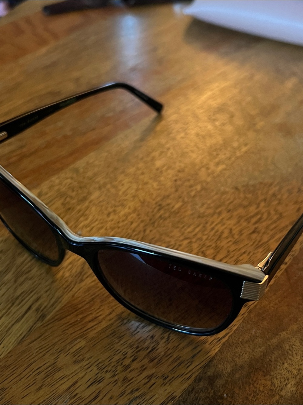 Ted Baker London Polarized Sunglasses – Black/Pearl Marble – TWS230 - Picture 8 of 10